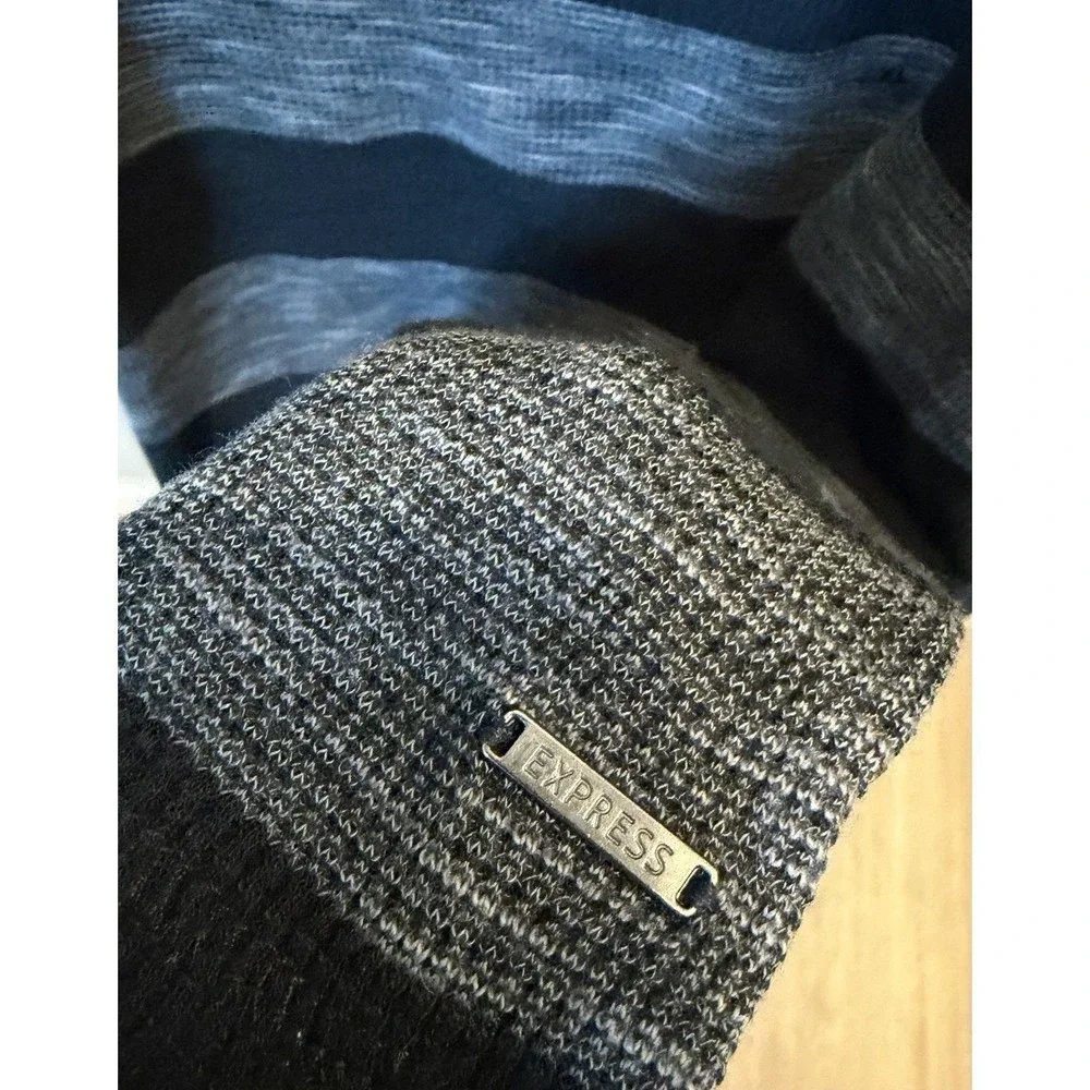 BRAND NEW- Express Waffle Knit Striped Henley Sweater Black Gray XL Long Sleeve‎